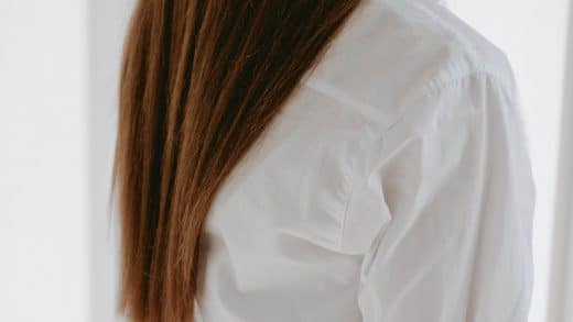 Est-ce que le lissage brésilien abîme les cheveux ?